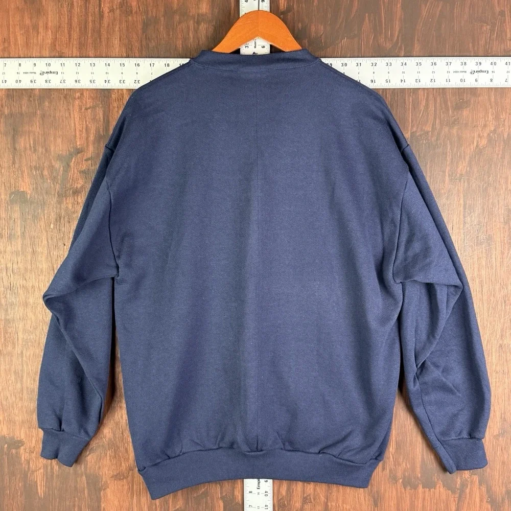 Disney Winnie the‎ Pooh Embroidered Sweatshirt Made In USA Adult Medium Catalog - Picture 7 of 7